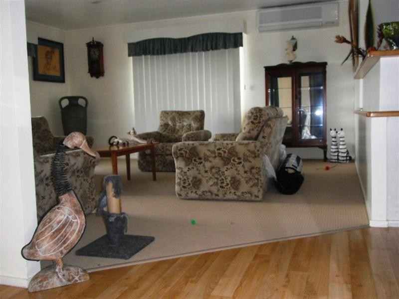 9 Acacia Road, Halifax QLD 4850