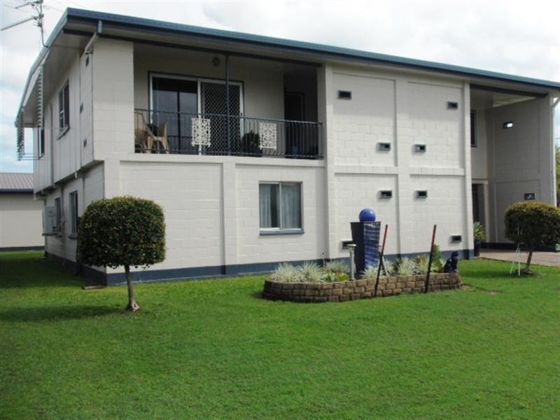 9 Acacia Road, Halifax QLD 4850