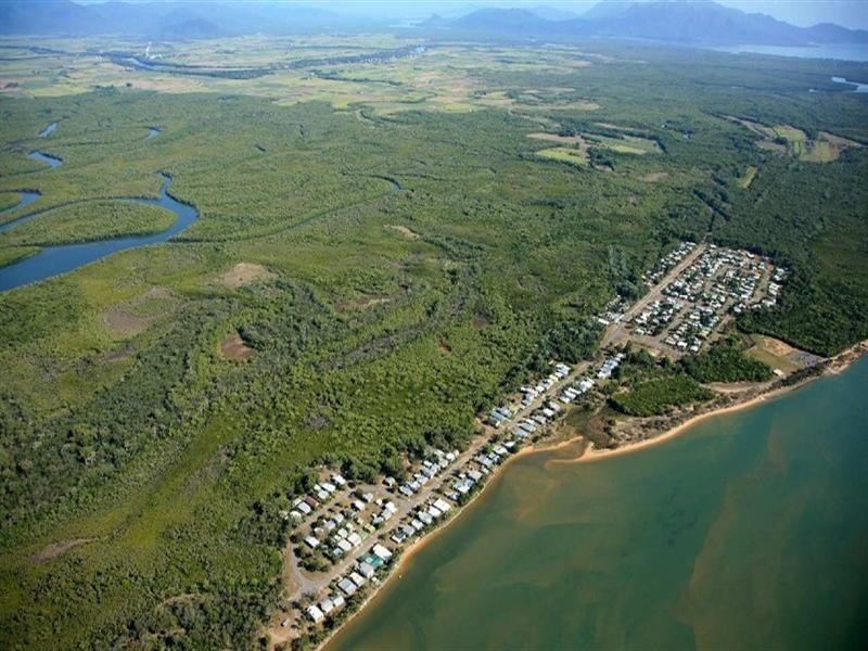 3 Herring Street, Taylors Beach QLD 4850