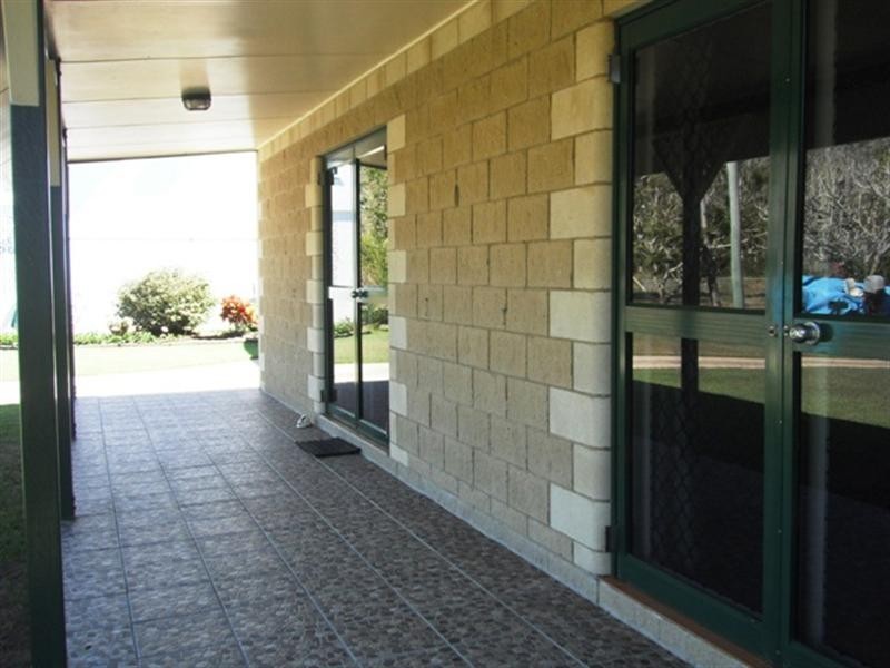 4 Waring Street, Lucinda QLD 4850