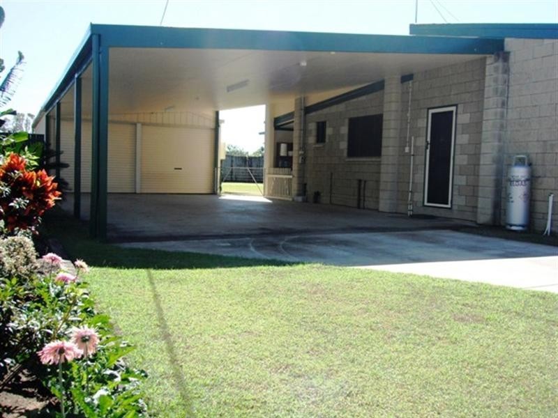 4 Waring Street, Lucinda QLD 4850