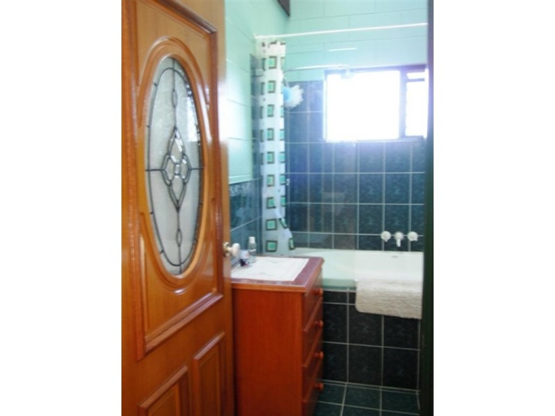 4 Waring Street, Lucinda QLD 4850