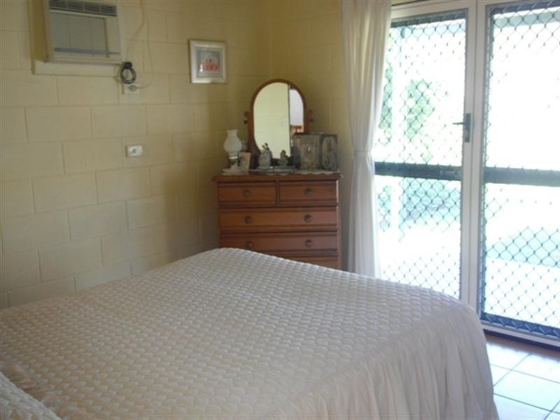 4 Waring Street, Lucinda QLD 4850