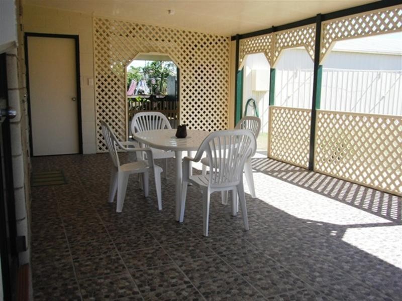 4 Waring Street, Lucinda QLD 4850