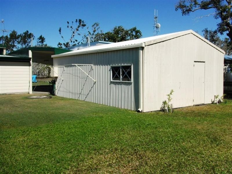 4 Waring Street, Lucinda QLD 4850