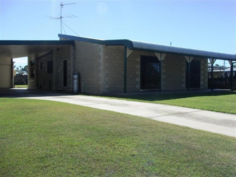 4 Waring Street, Lucinda QLD 4850