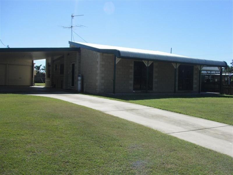 4 Waring Street, Lucinda QLD 4850