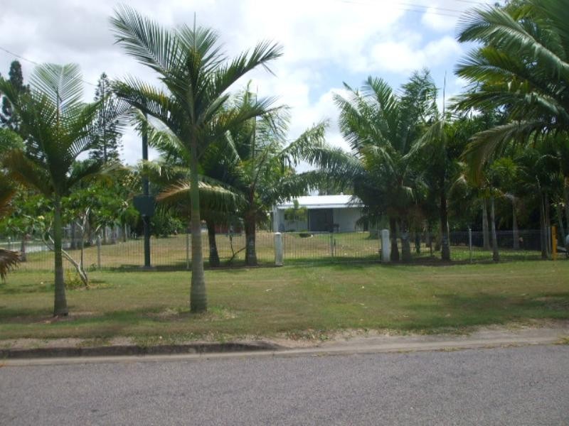 06 Stephensen Avenue, Halifax QLD 4850