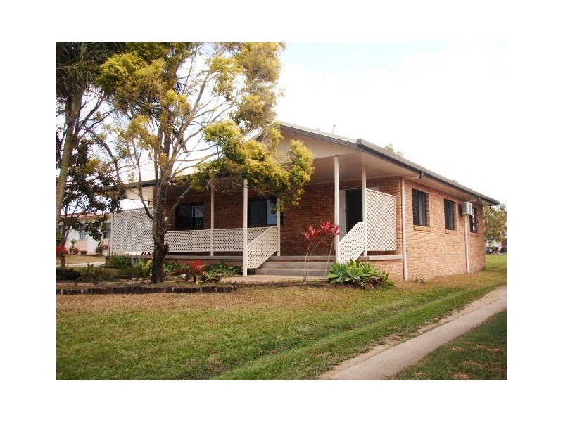 16 Wallis Street, Trebonne QLD 4850