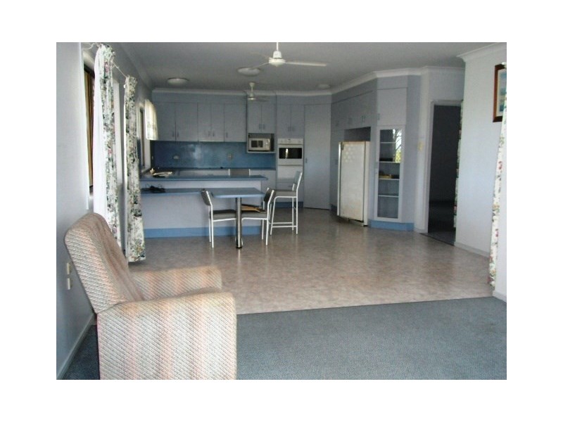 16 Wallis Street, Trebonne QLD 4850