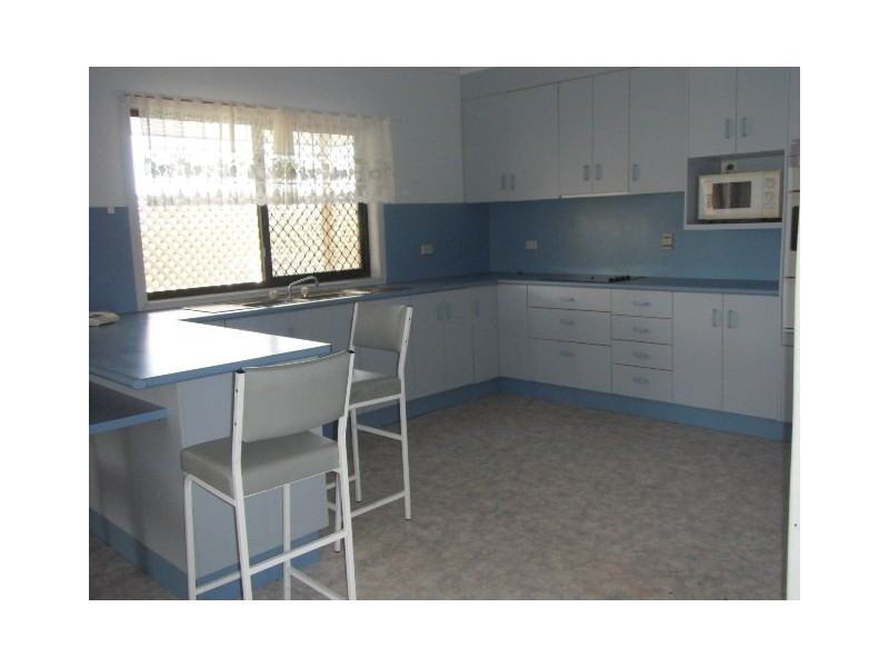 16 Wallis Street, Trebonne QLD 4850