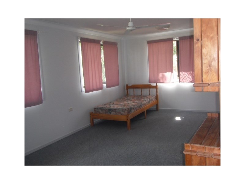 16 Wallis Street, Trebonne QLD 4850