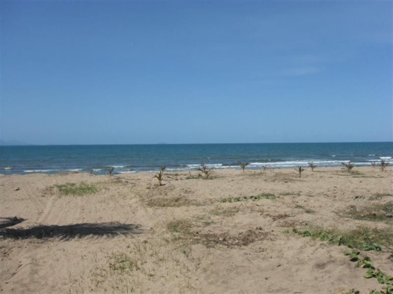 30 The Esplanade, Forrest Beach QLD 4850