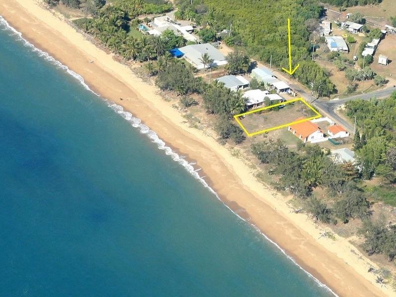 30 The Esplanade, Forrest Beach QLD 4850