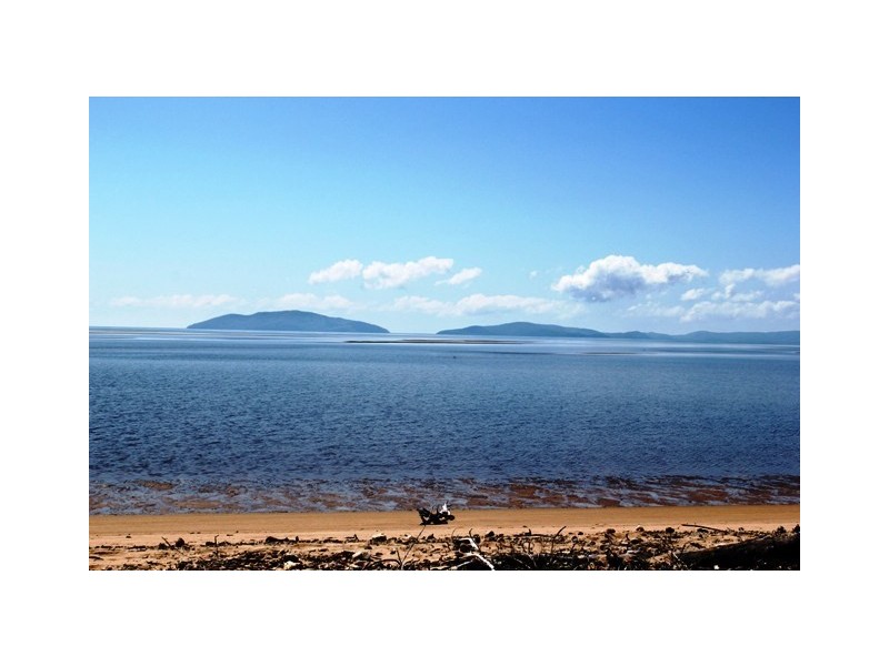 160 Patterson Parade, Lucinda QLD 4850