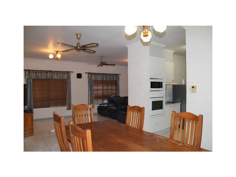 4 Alma Street, Halifax QLD 4850