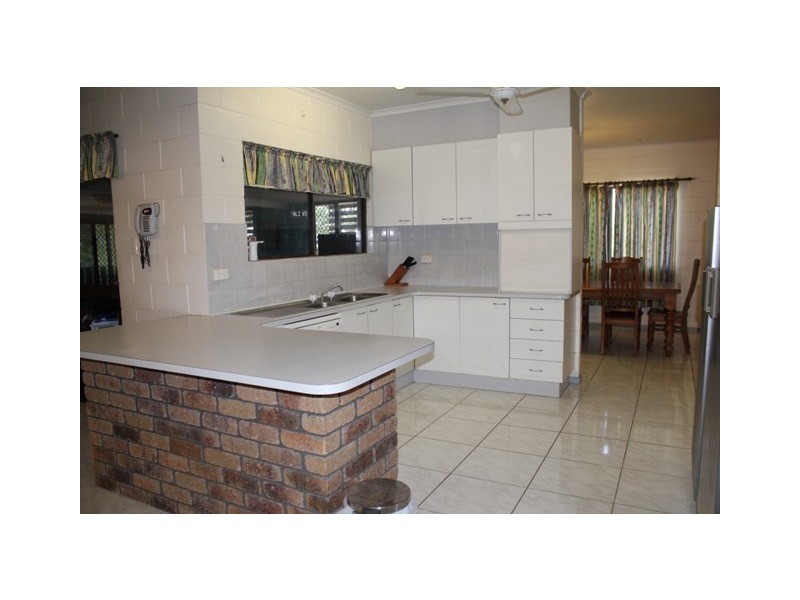 4 Alma Street, Halifax QLD 4850