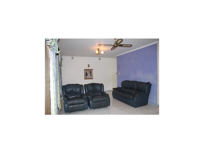 4 Alma Street, Halifax QLD 4850