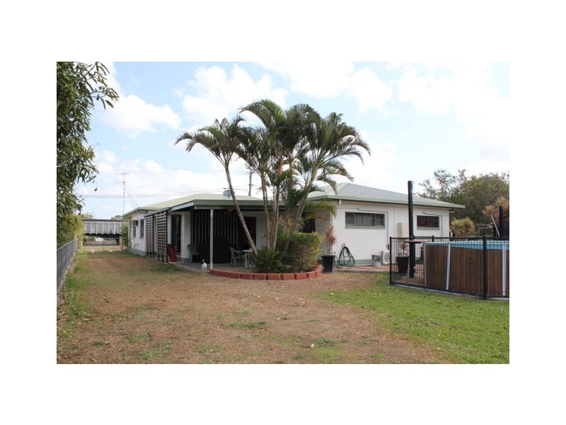 4 Alma Street, Halifax QLD 4850