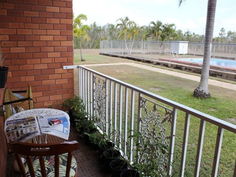 2/136 Patterson Parade, Lucinda QLD 4850