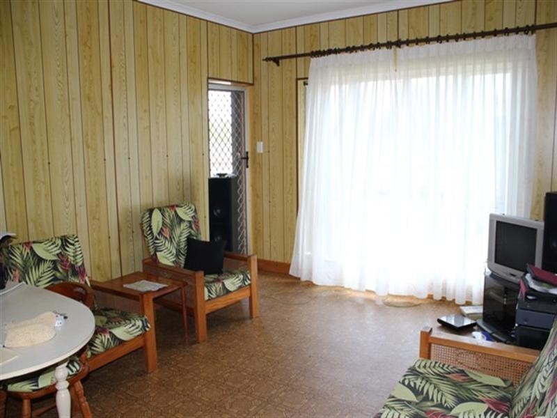 2/136 Patterson Parade, Lucinda QLD 4850