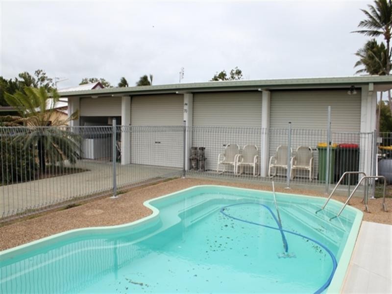 70 John Dory Street, Taylors Beach QLD 4850