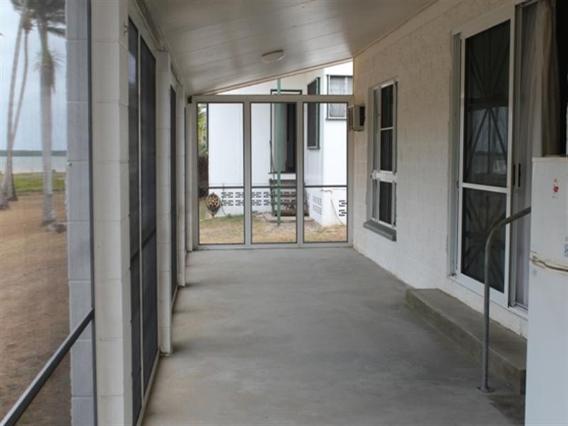 70 John Dory Street, Taylors Beach QLD 4850