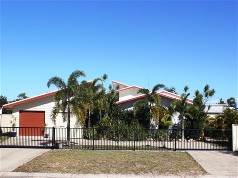 9 Rosella Street, Forrest Beach QLD 4850