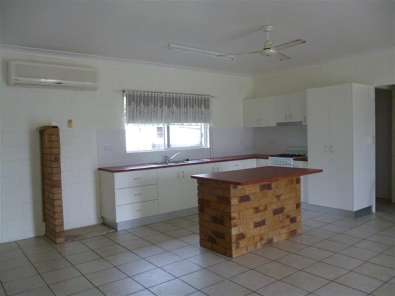 7 Acacia Road, Halifax QLD 4850