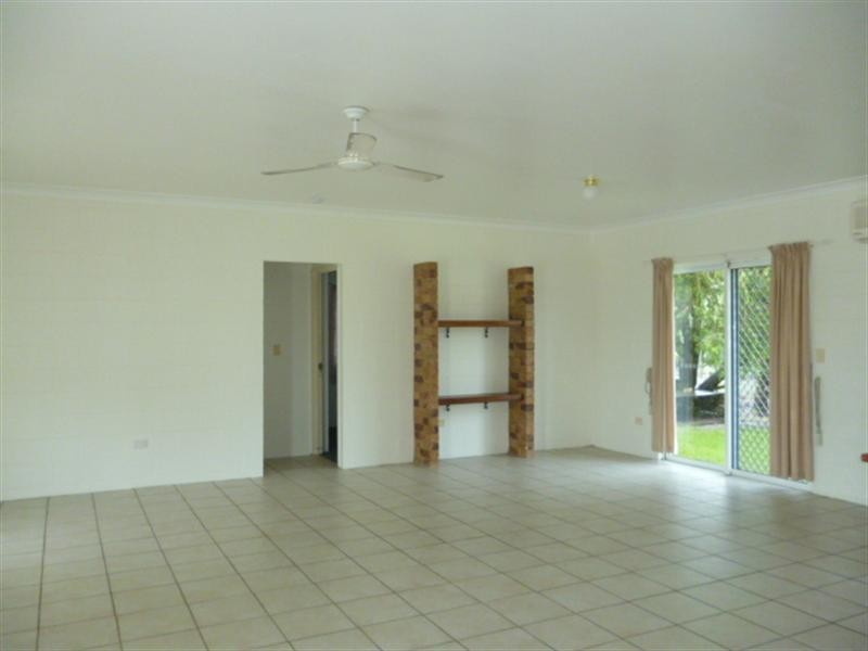 7 Acacia Road, Halifax QLD 4850