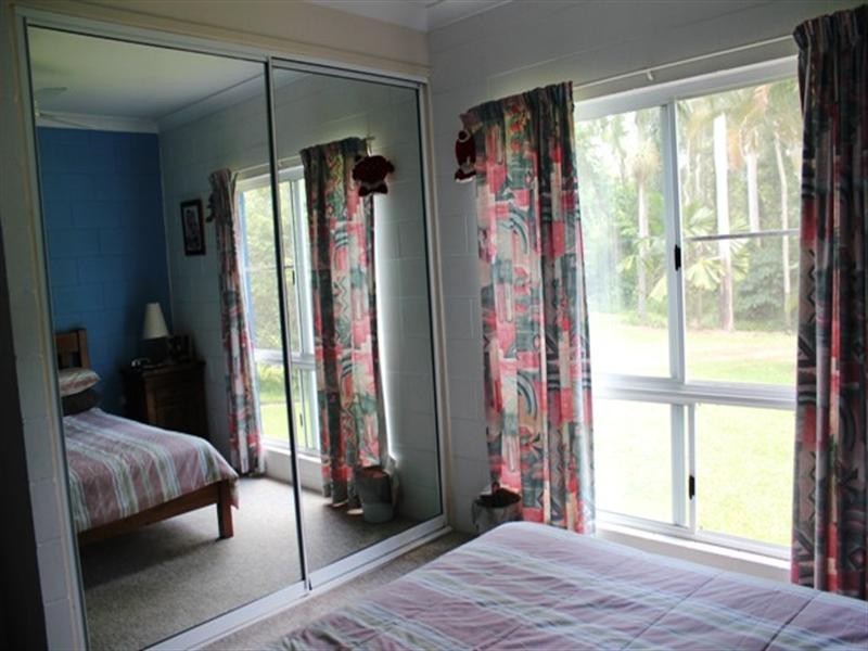 1316 Hawkins Creek Road, Hawkins Creek QLD 4850