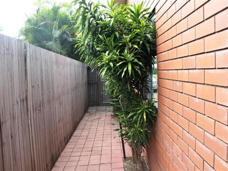 21 Barramundi Street, Taylors Beach QLD 4850