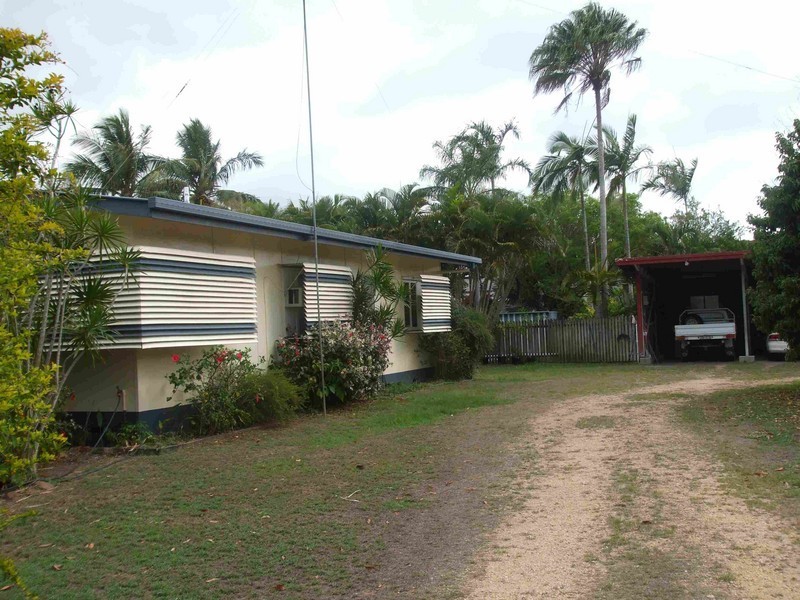 62-64 Leichhardt Street, Forrest Beach QLD 4850