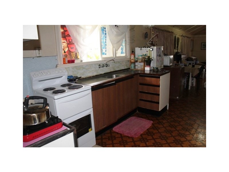 7 McIlwraith Street, Ingham QLD 4850