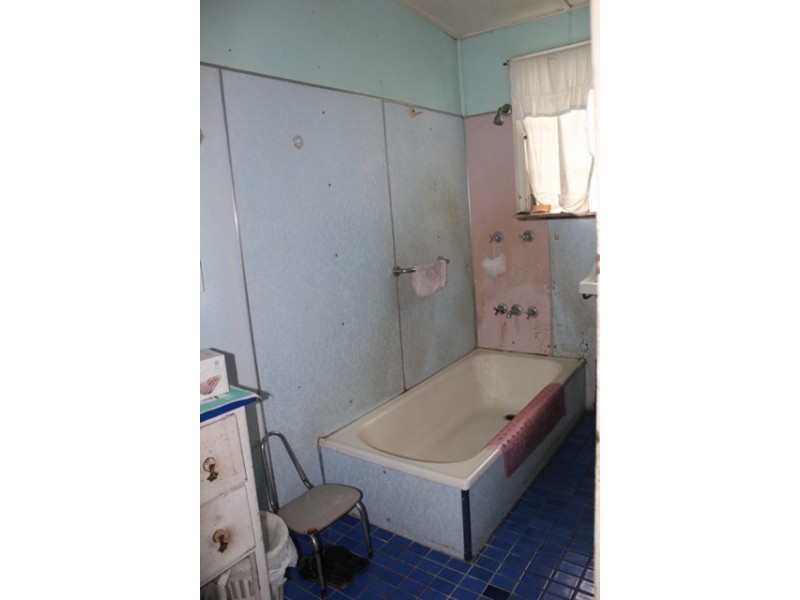 7 McIlwraith Street, Ingham QLD 4850