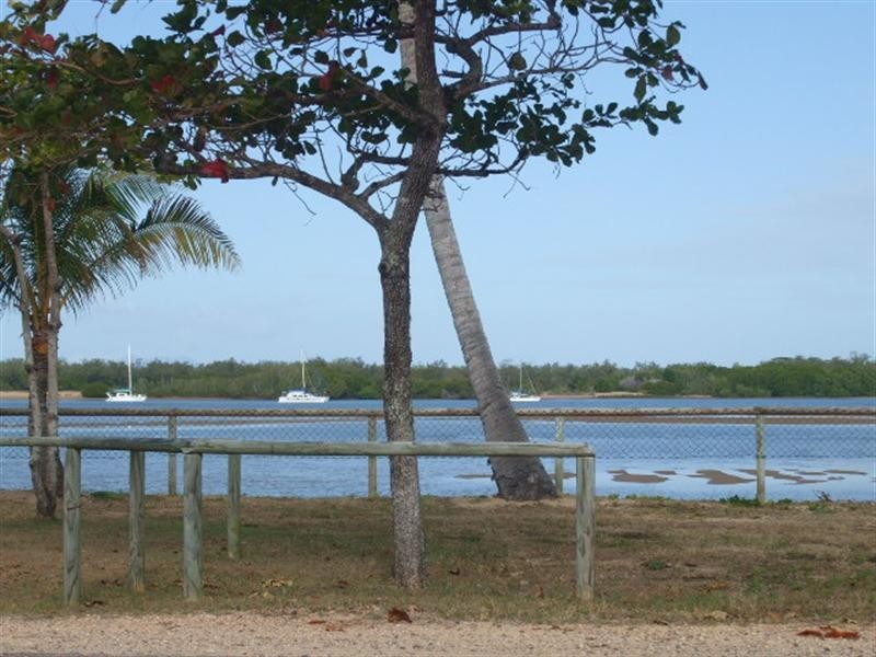 11 Trevally Street, Taylors Beach QLD 4850
