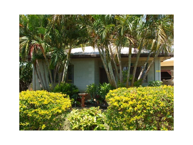 Taylors Beach QLD 4850