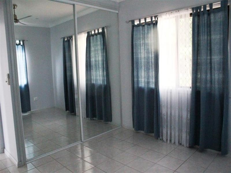 17 Mona Road, Halifax QLD 4850