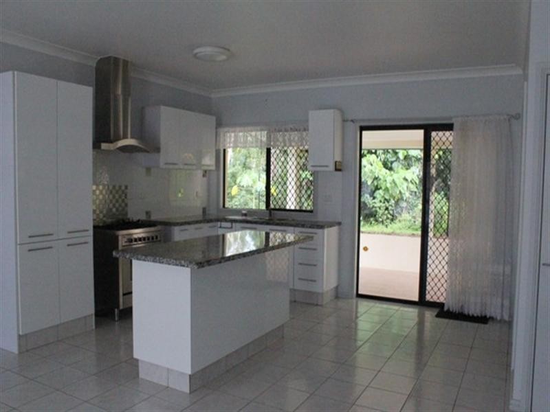 17 Mona Road, Halifax QLD 4850