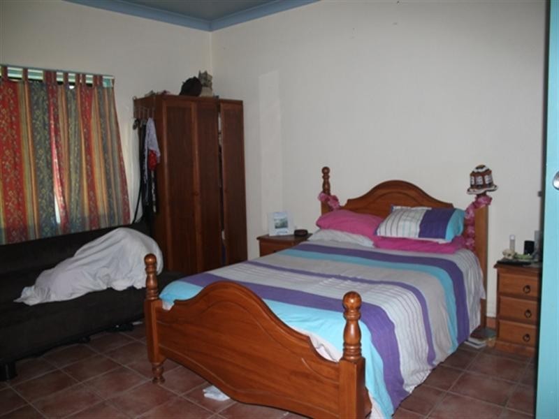 18 Davidson Street, Ingham QLD 4850