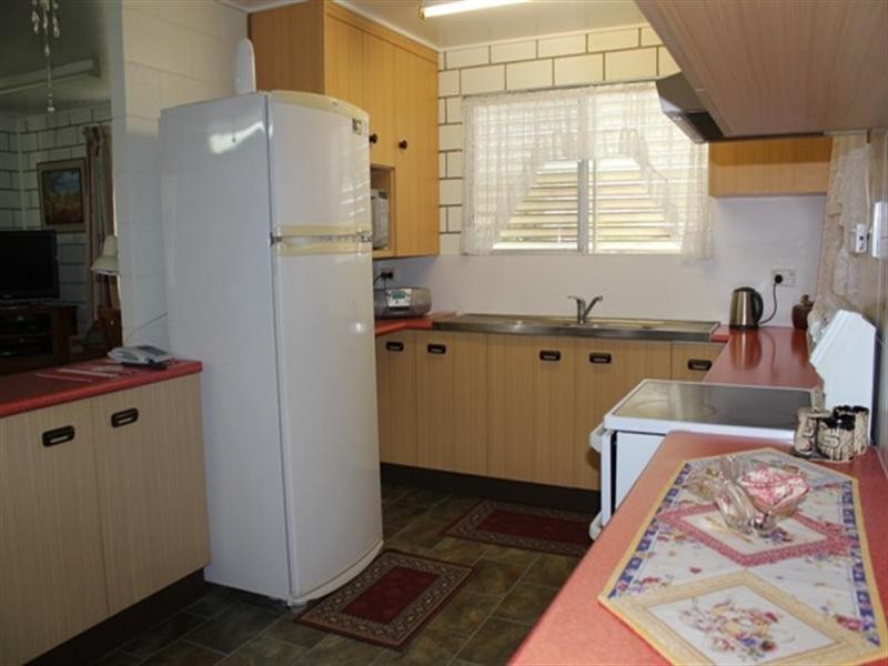 11 Simpson Street, Ingham QLD 4850