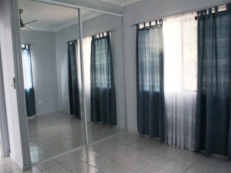 17 Mona Road, Halifax QLD 4850