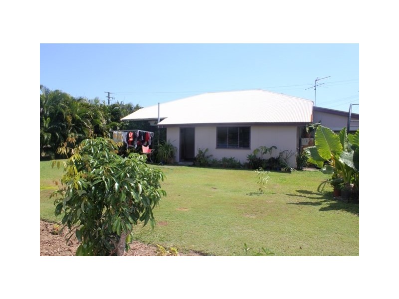 7 Shaws Avenue, Halifax QLD 4850