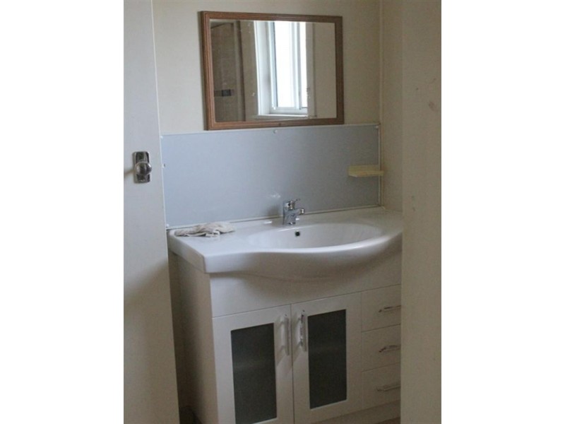 33 – 35 Scott Street, Halifax QLD 4850