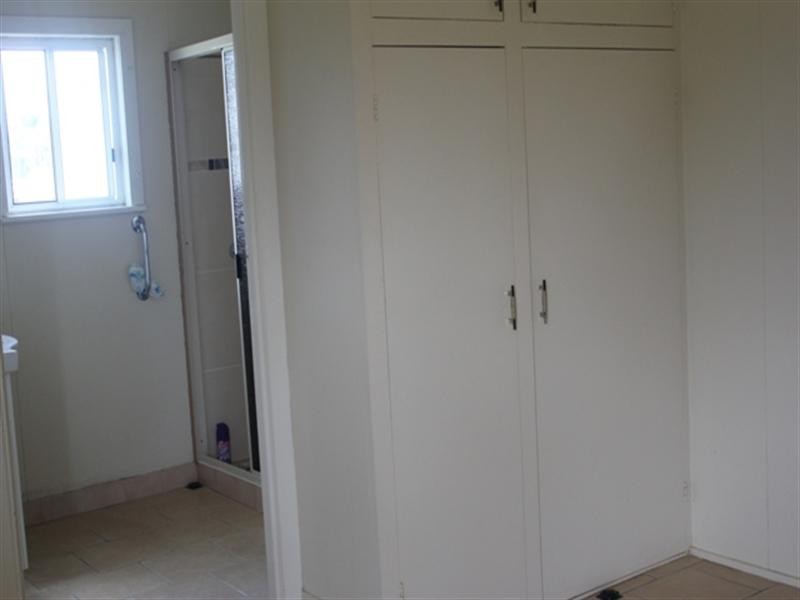 33 – 35 Scott Street, Halifax QLD 4850