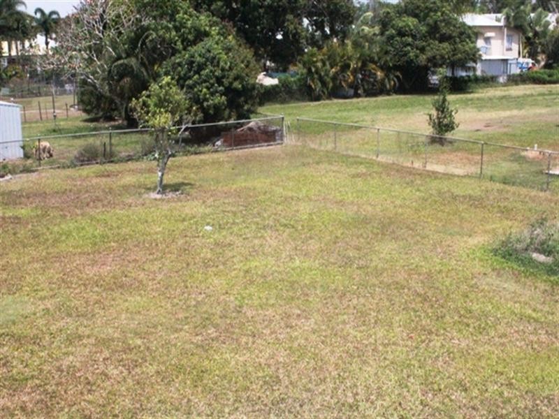 33 – 35 Scott Street, Halifax QLD 4850