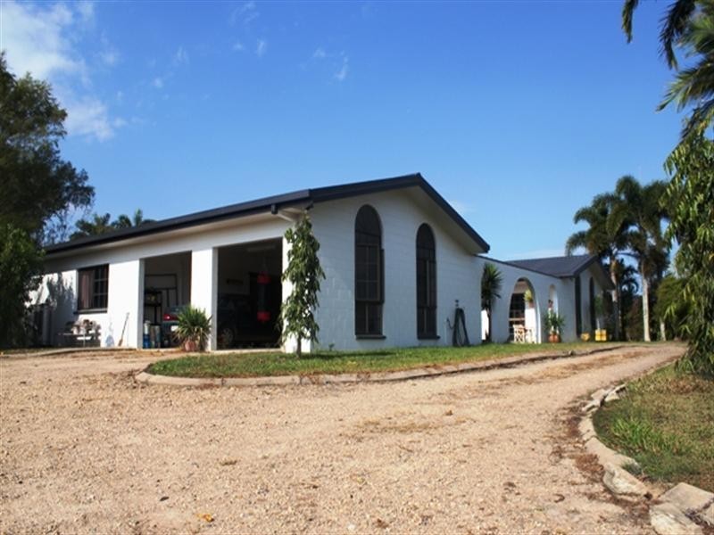 558 Hawkins Creek Road, Hawkins Creek QLD 4850