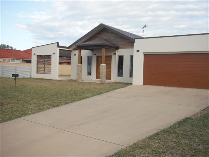 7 Rosella Street, Forrest Beach QLD 4850