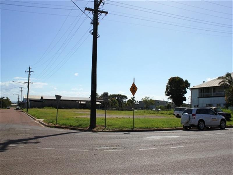 87 Cartwright St (R), Ingham QLD 4850