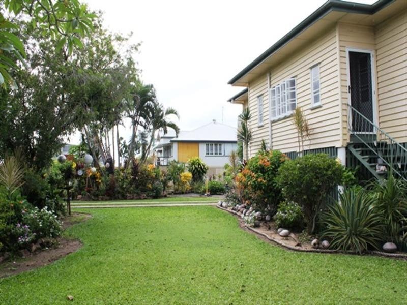 3 Palm Avenue, Ingham QLD 4850